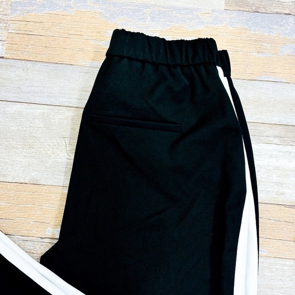 ZARA Black pants with white side stripe - Picture 2 of 8